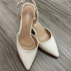 Women heel shoes